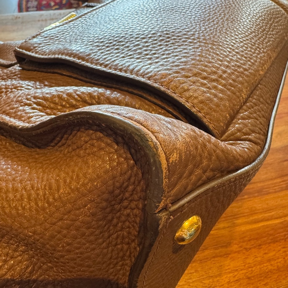 Brown leather 💯 authentic Prada purse - Picture 10 of 11